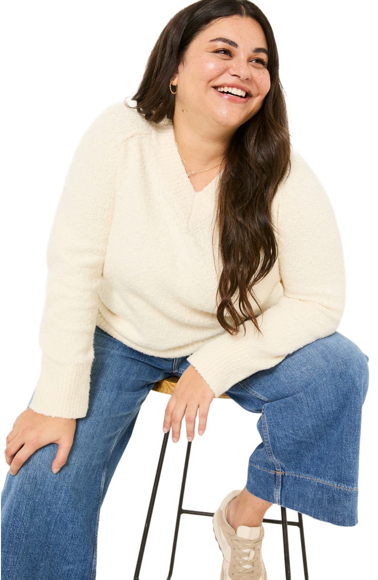 FatFace Plus Size Bonnie Boucle V Neck, Alternate, color, 