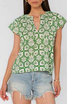 VELVET HEART Indie Split Neck Top