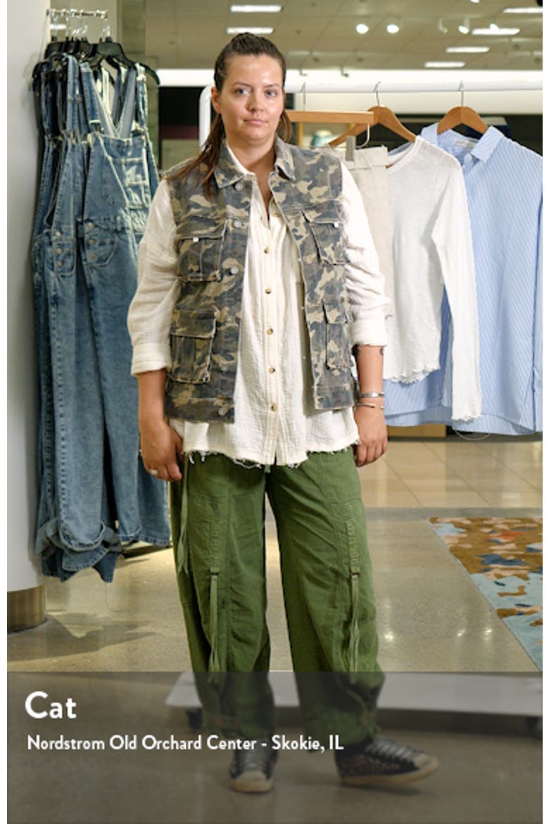 Camo Print Oversize Cargo Vest video