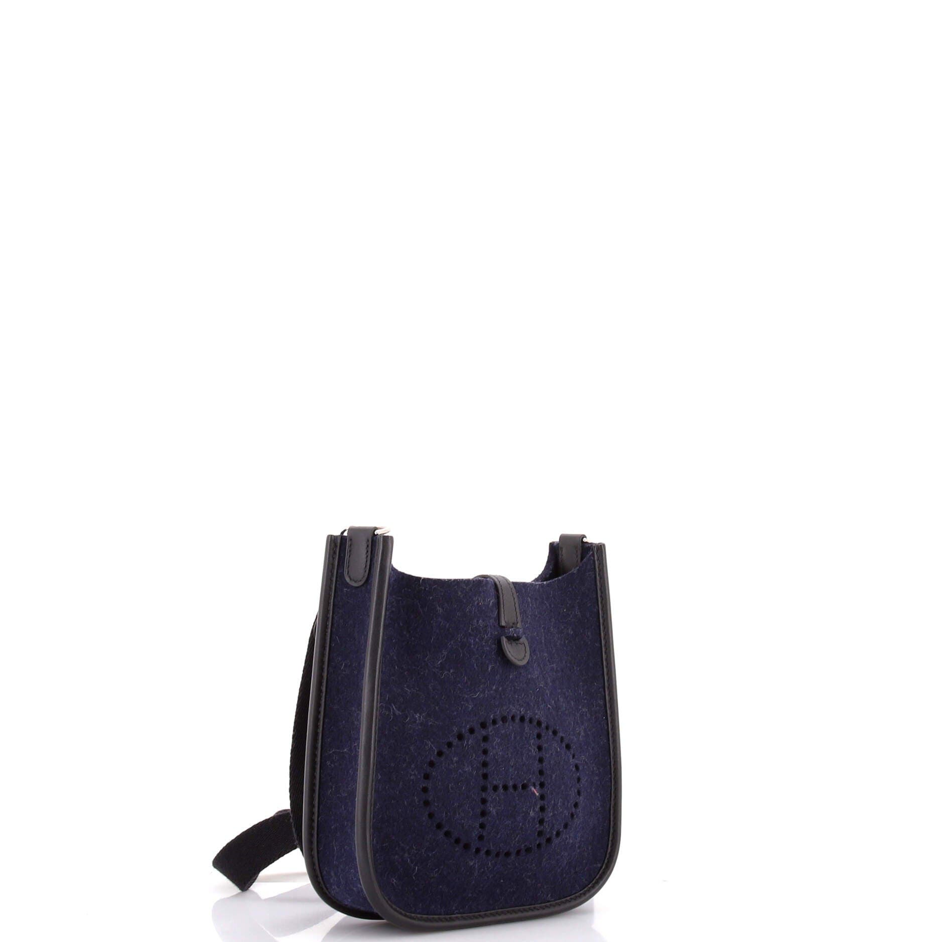 Pre-Owned Hermes Evelyne Bag Gen III Felt TPM, Alternate, color, Bleu Nuit