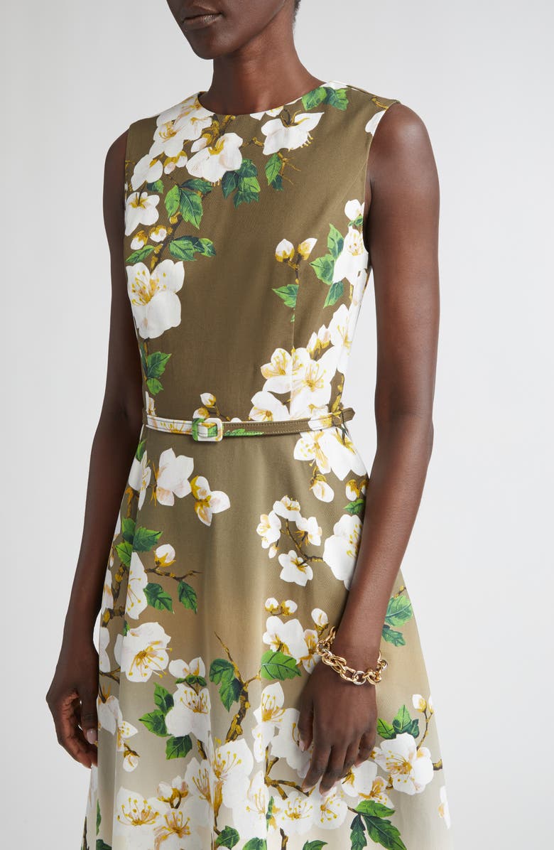 Oscar de la Renta Twisted O Knot Mixed Metal Bracelet, Alternate, color, Yellow Gold