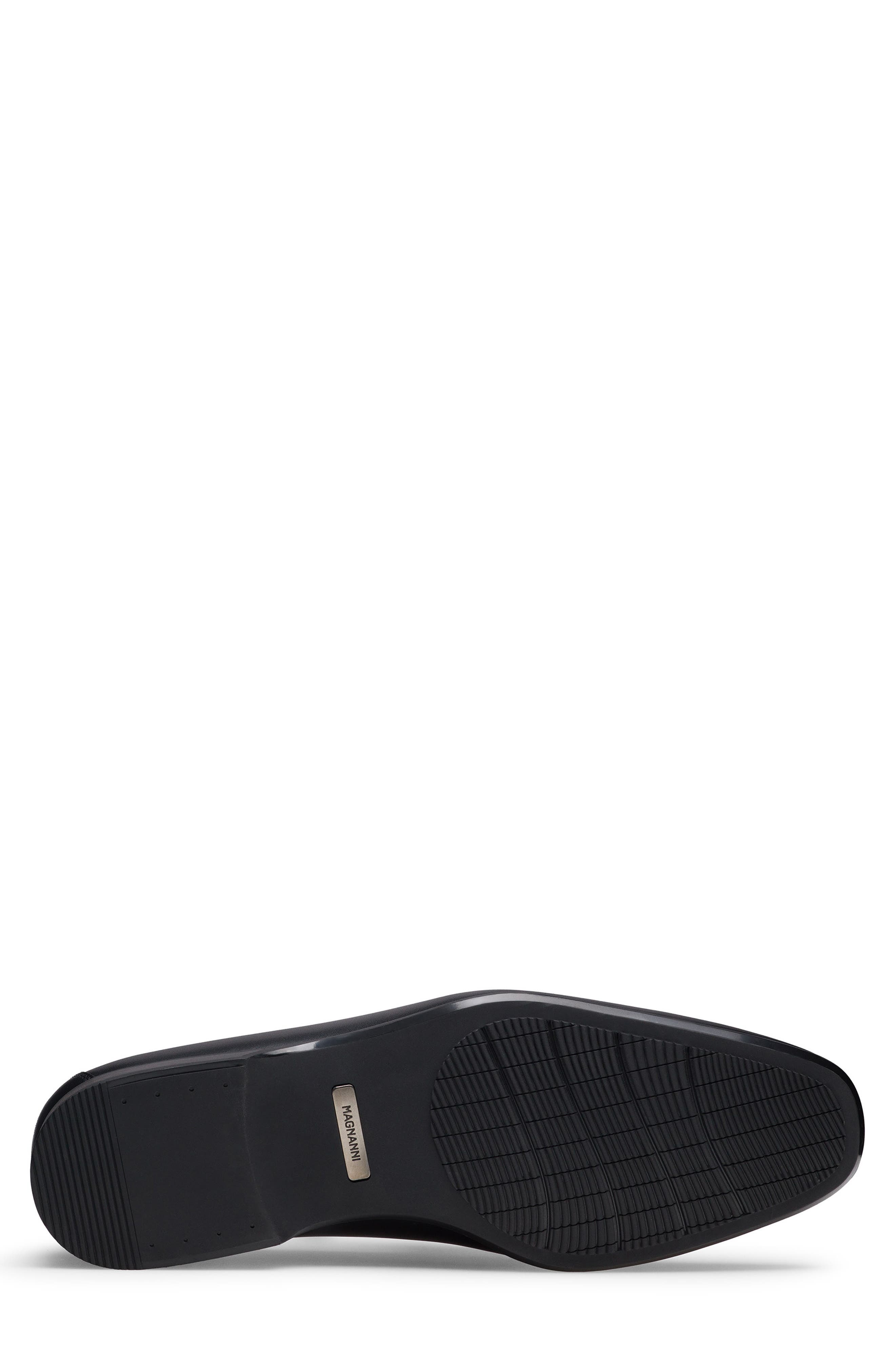 Magnanni Rafa V Water Resistant Loafer, Alternate, color, Black