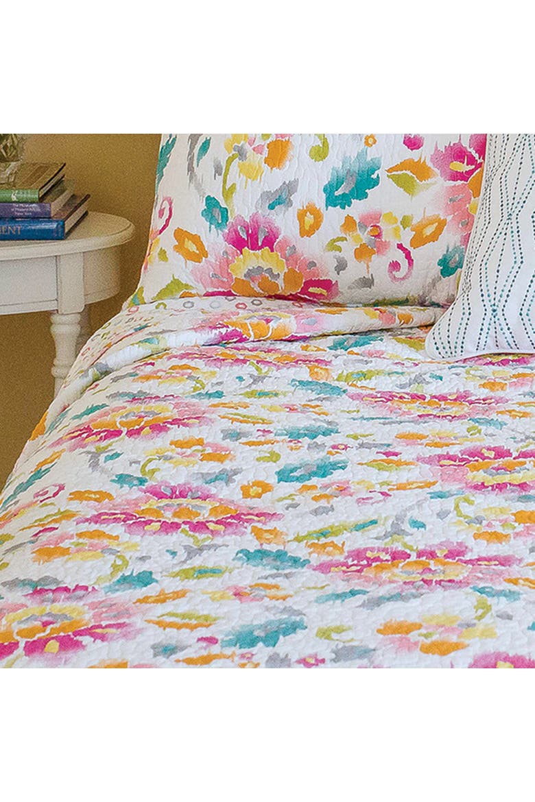 Sasha Quilt, Alternate, color, Pink