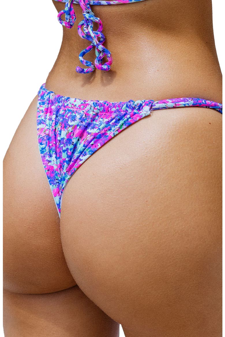 Emma Bottom, Alternate, color, Flash dance