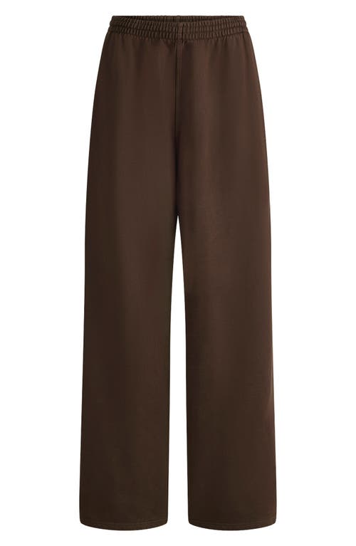 Skims Fleece Sweatpants In Brown