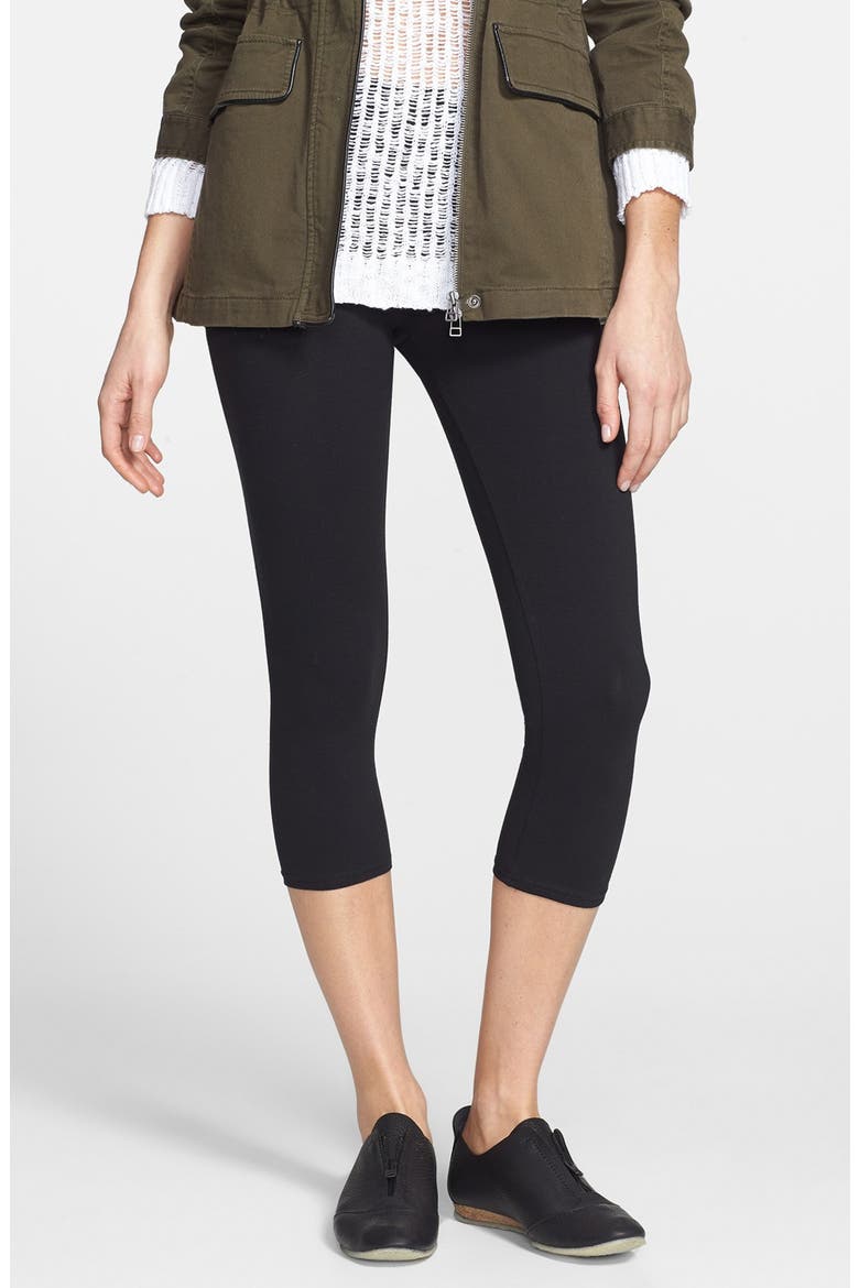 'Go To' Capri Leggings, Main, color, BLACK