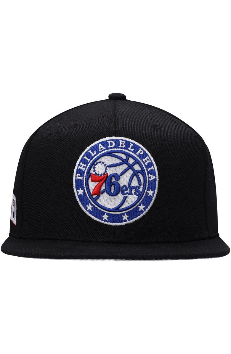 Mitchell & Ness Men's Mitchell & Ness Black Philadelphia 76ers Side Core 2.0 Snapback Hat, Alternate, color, 