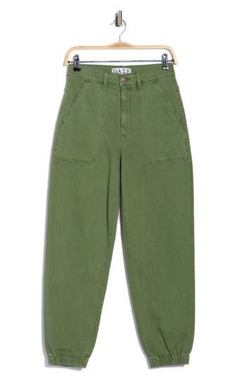 Daze Champ High Rise Jogger In Clover In Green