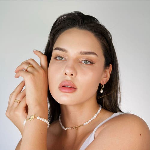 Hollywood Sensation Sophisticated Baroque Freshwater Pearl Bracelet In White
