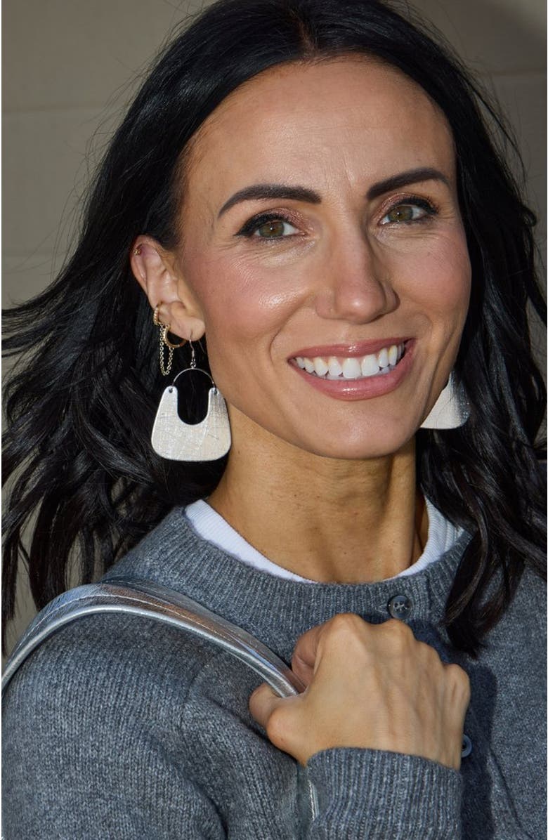 Nickel & Suede Soft Pearl Noras Earrings, Alternate, color, Vintage Silver