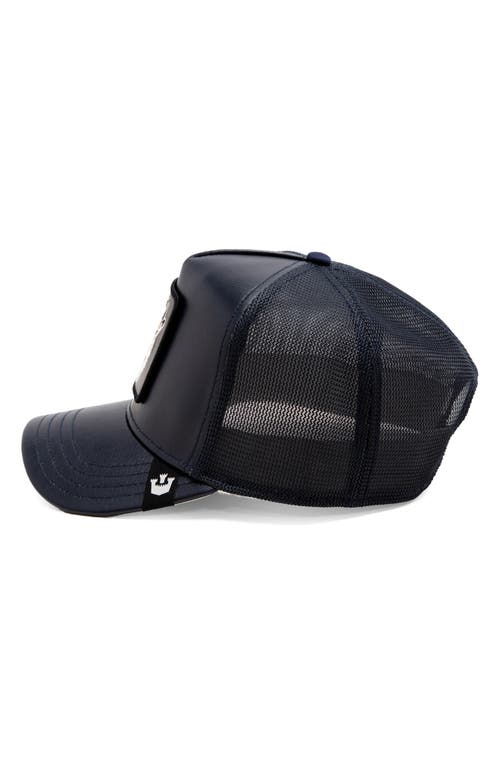Goorin Bros . Wolf Patch Leather & Mesh Snapback Trucker Hat In Navy