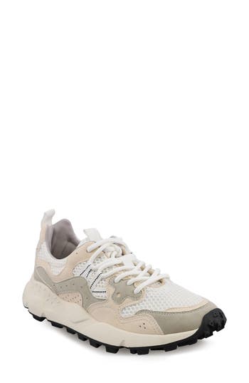 Mia Field Sneaker In Seashell Multi