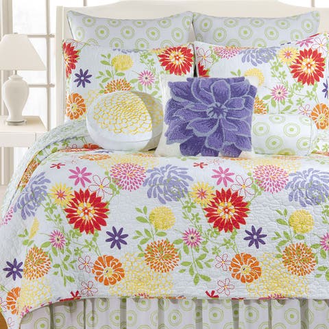 Lilly Vibrant Garden Flowers Cotton Quilt
