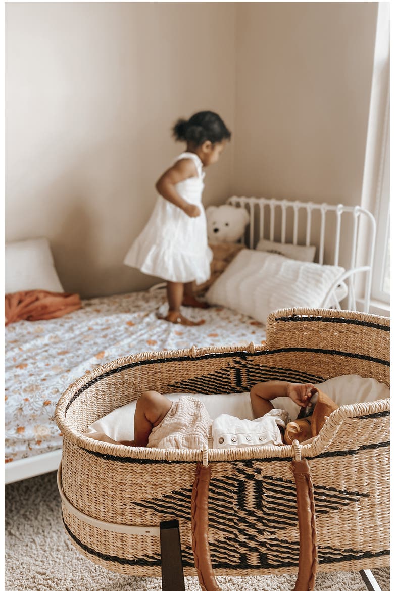 Bilia Bassinet, Alternate, color, NATURAL & BLACK