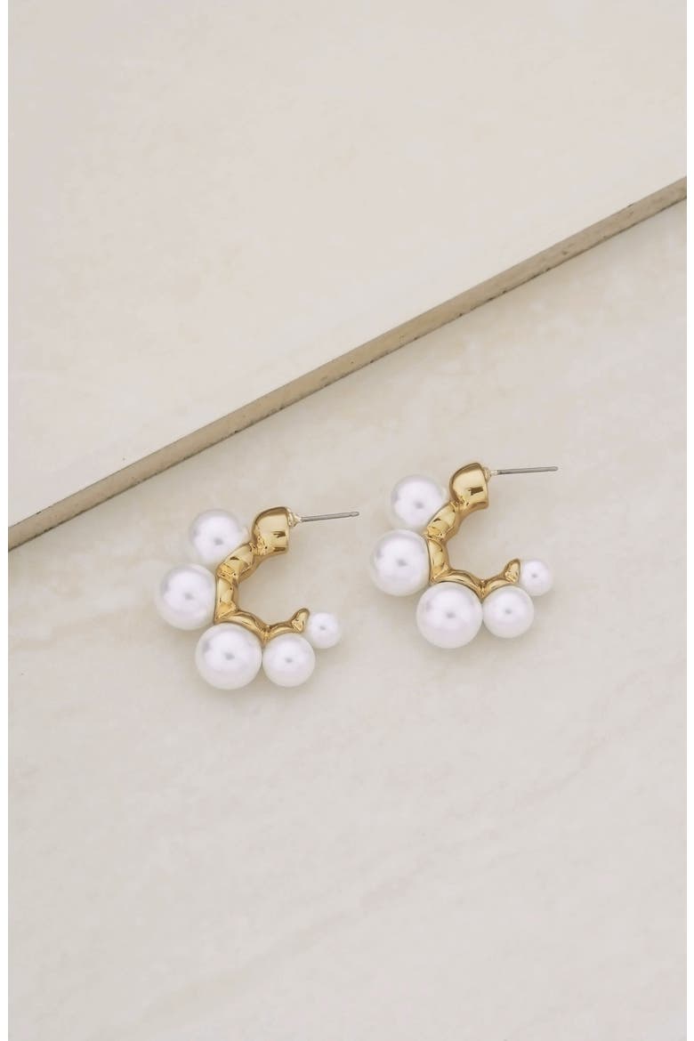 Five-Point Imitation Pearl Huggie Hoop Earrings, Alternate, color, GOLD