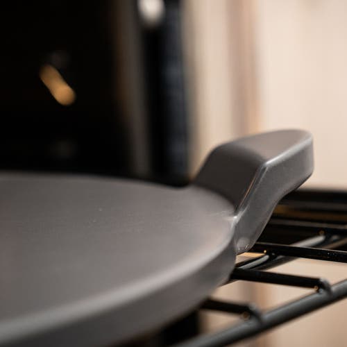 Old Stone Glazed Cordierite Pizza Stone With Handles, 13-inch In Gray