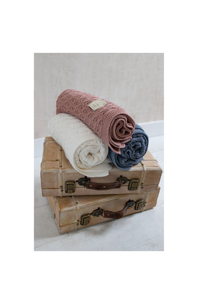 Mon Tresor Bebe Extra Luxe Knit Blanket, Alternate, color, 