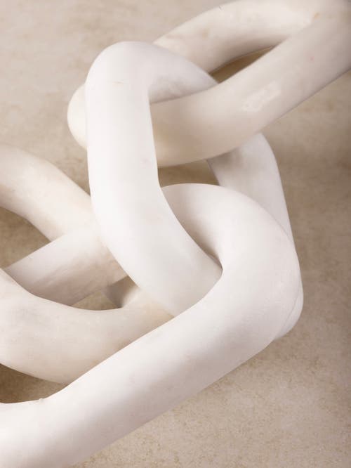 Gauri Kohli Eternity Marble Links Decorative Chain In White