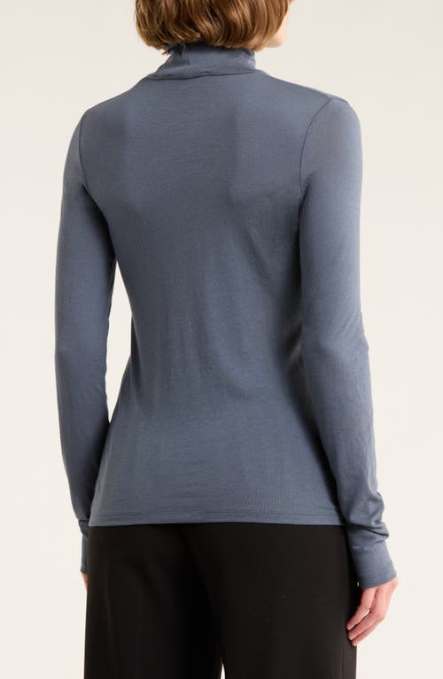 Vince Turtleneck Long Sleeve Top In Gray