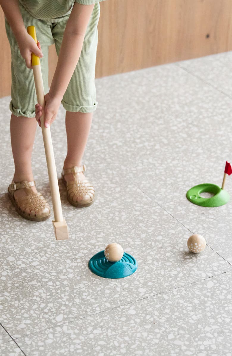PlanToys<sup>®</sup> 8-Piece Mini Golf Playset, Alternate, color, Brown