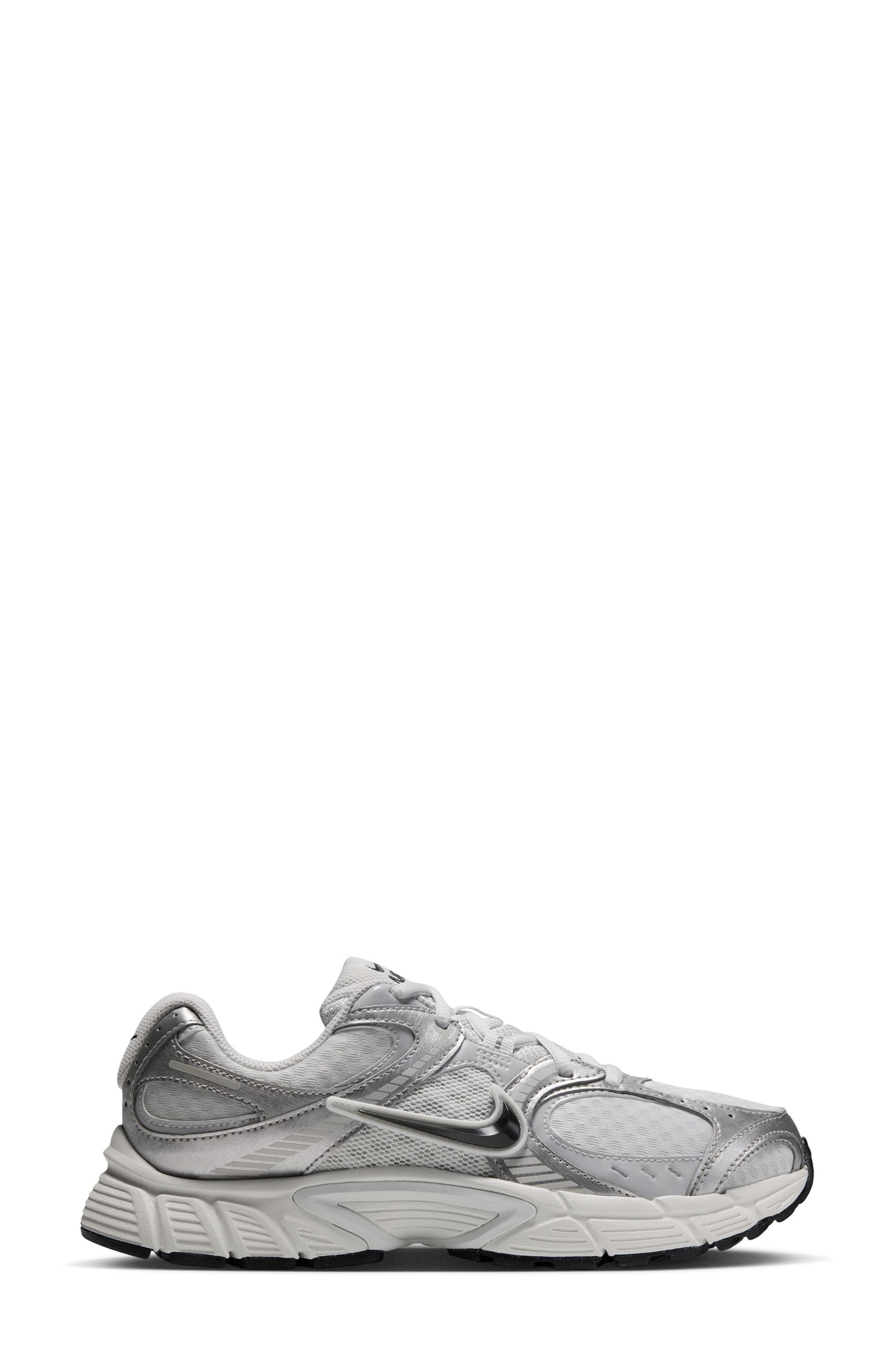 V5 RNR Premium Running Shoe, Alternate, color, OFF WHITE/ PLATINUM