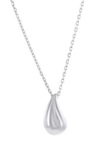 Simona Puffed Teardrop Pendant Necklace In Metallic
