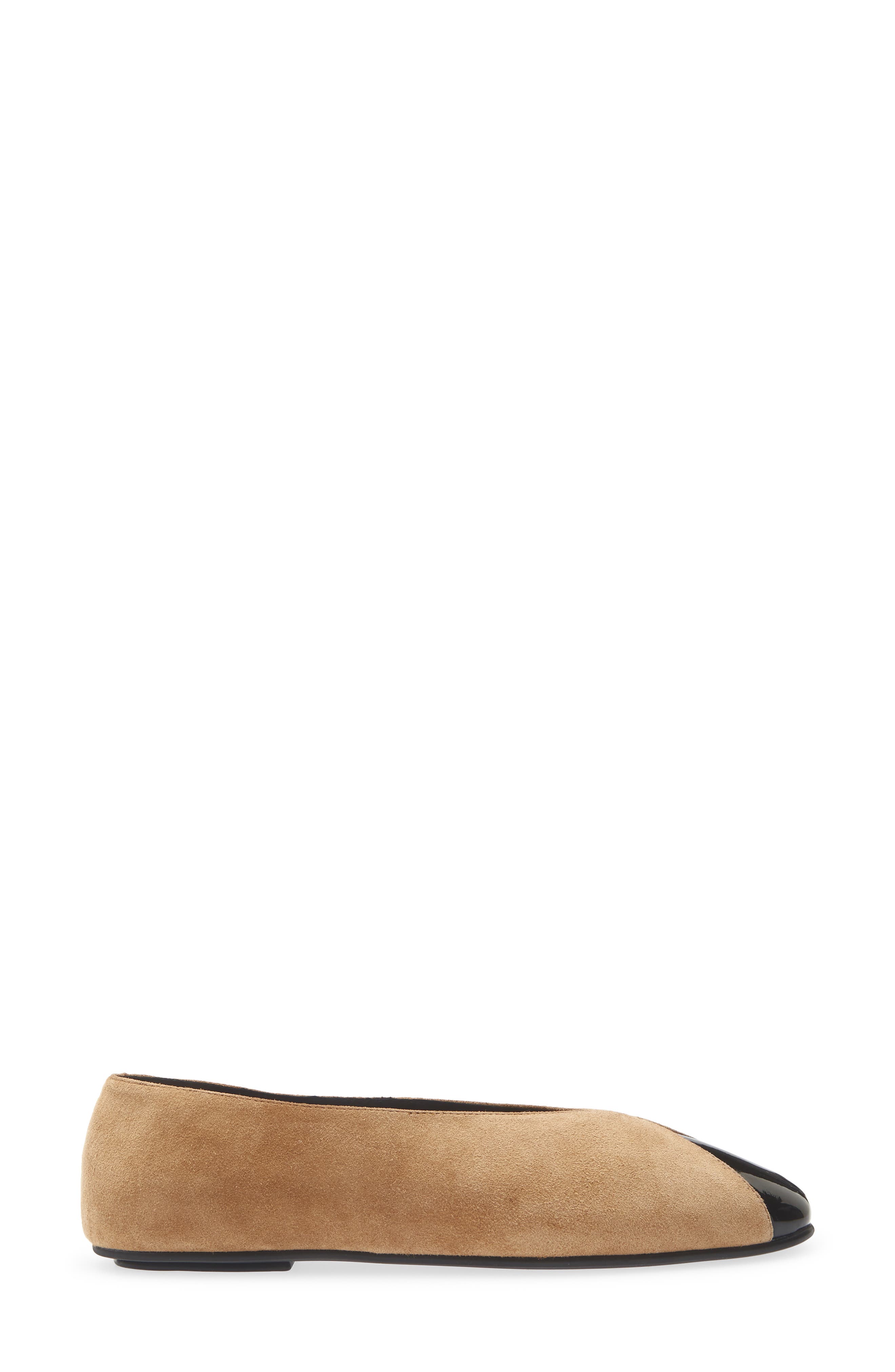 Grasp Cap Toe Flat, Alternate, color, BEIGE SUEDE BLACK COMBO