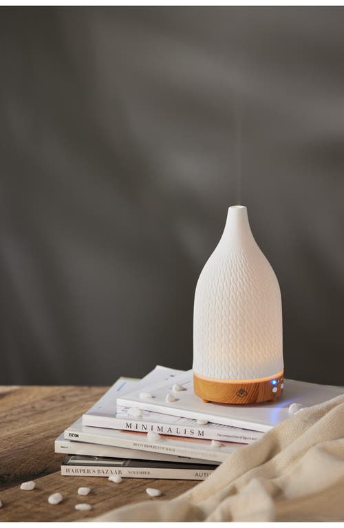 Serene House Crochet Ceramic Ultrasonic Diffuser In White