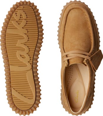 Clarks® Originals Torhill Bee Chukka Sneaker (Women) | Nordstrom