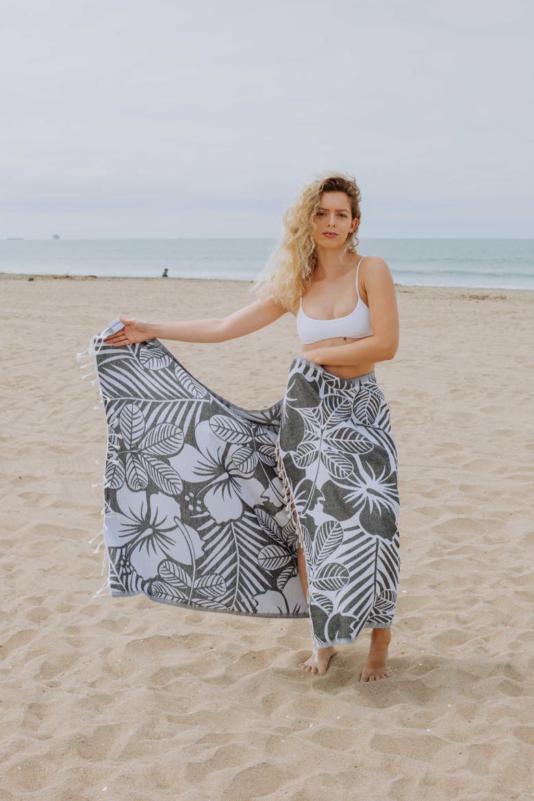 Hawaiian Flower Print Organic Cotton Reversible Turkish Towel, Alternate, color, Black