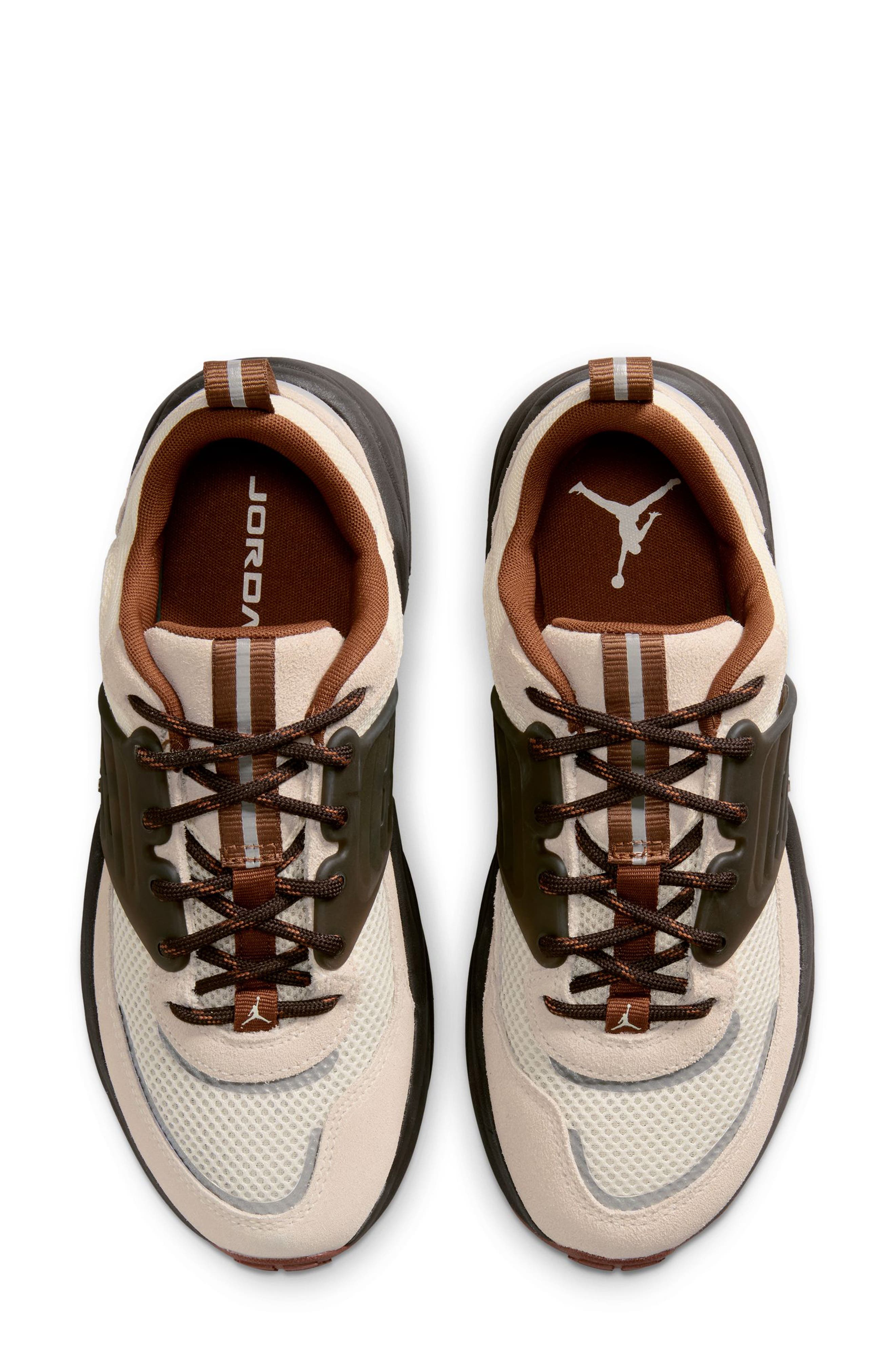 Trunner O/S Sneaker, Alternate, color, SOFT PEARL/ BROWN