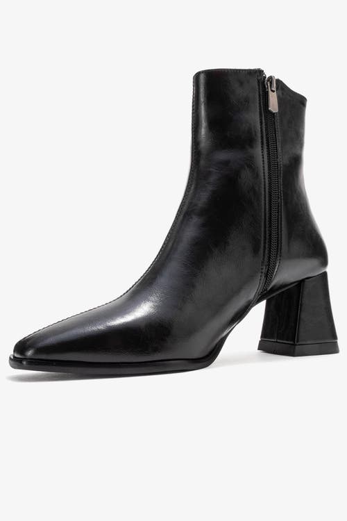 Prologue Shoes Arven Block Heel Boot In Black