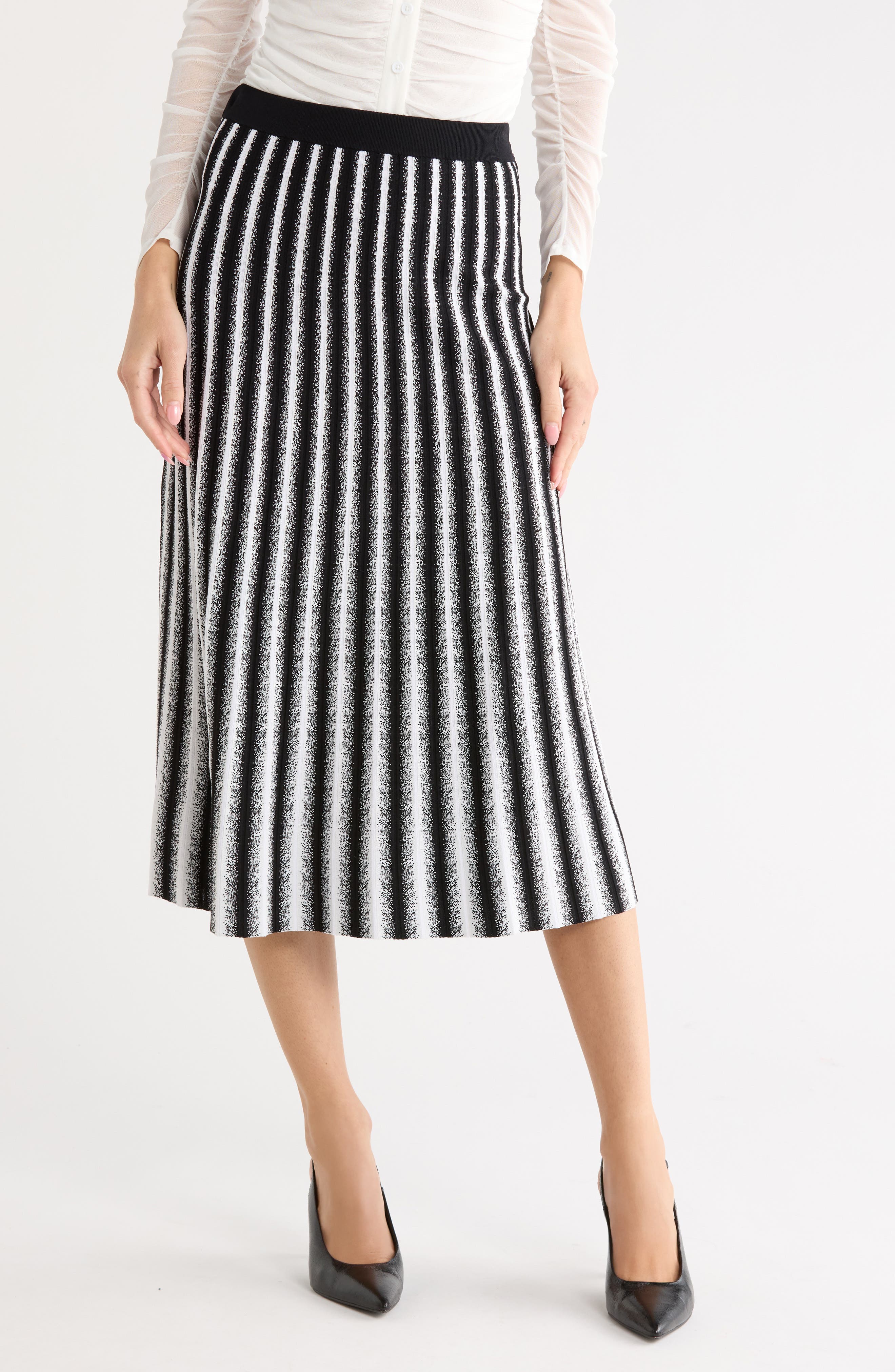 Soho Pleated Knit Skirt