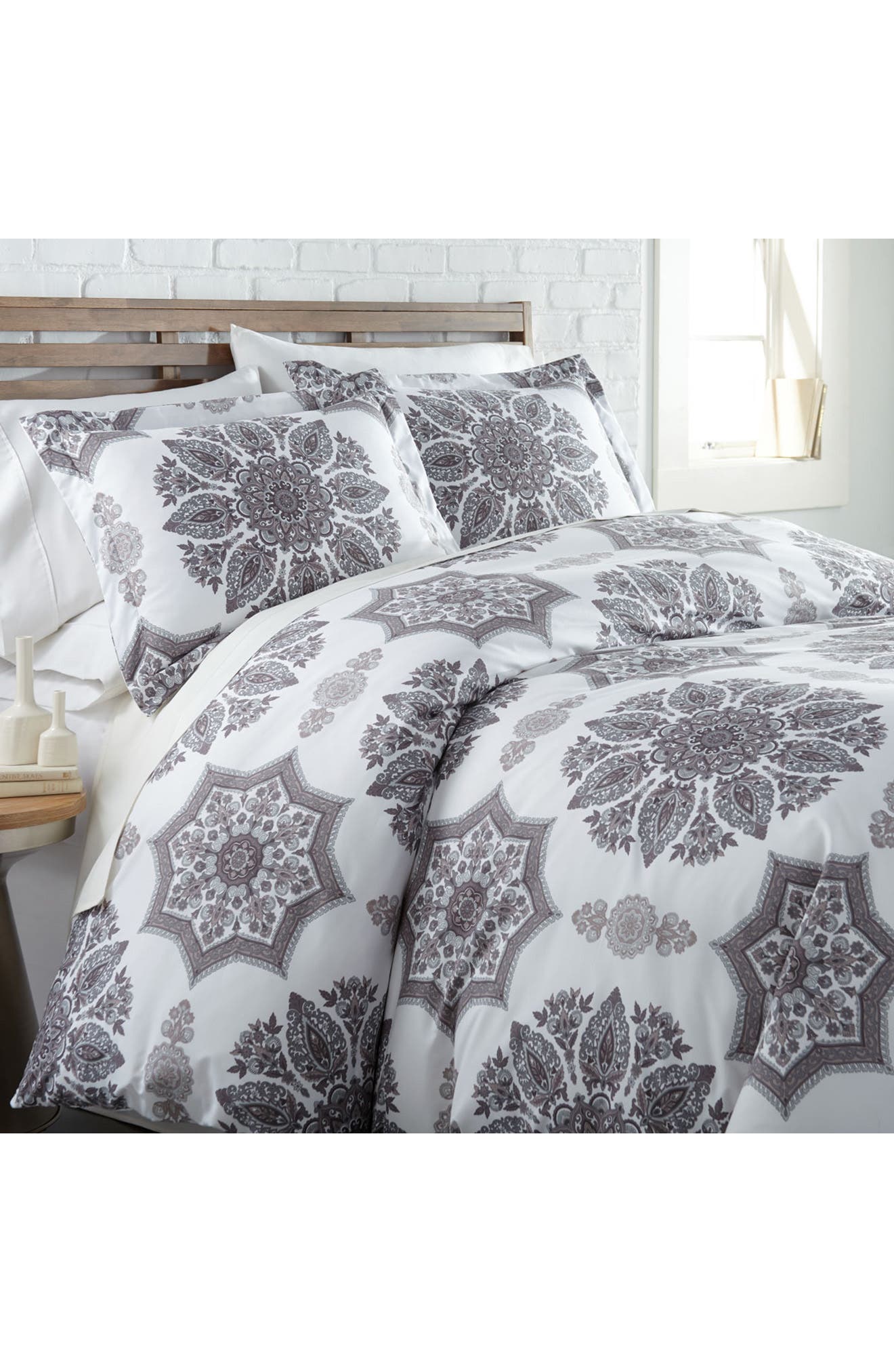 SOUTHSHORE FINE LINENS Luxury Collection Comforter Set