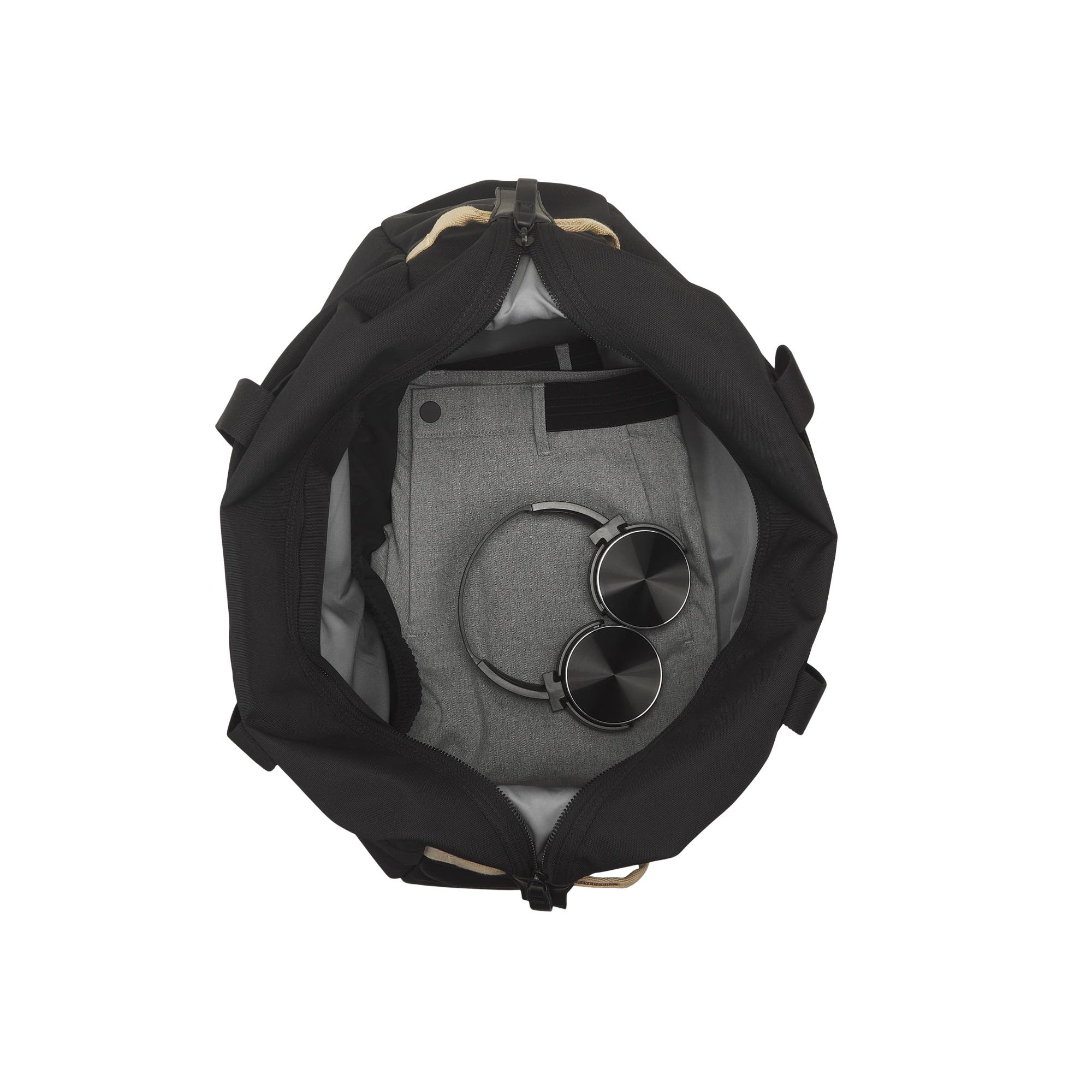 bugatti Vacilando Duffle Bag, Alternate, color, Black