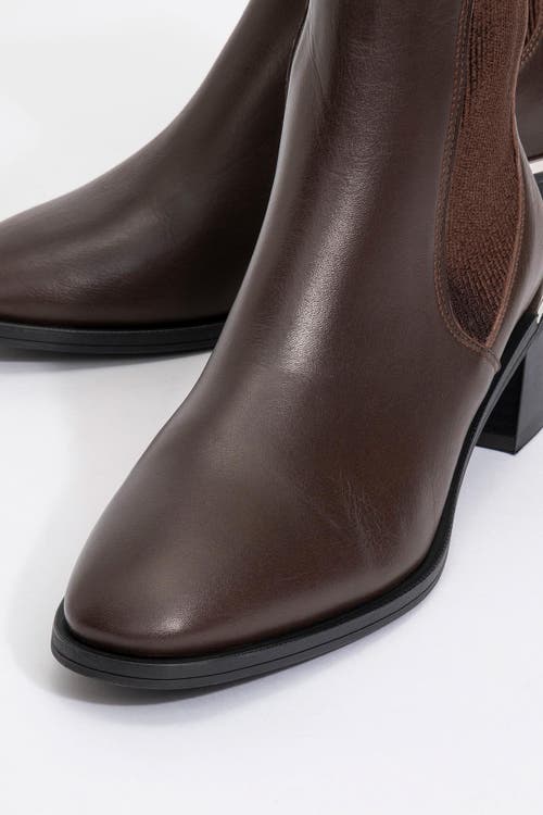Forever & Always Shoes Neiva Leather Chelsea Boot In Brown