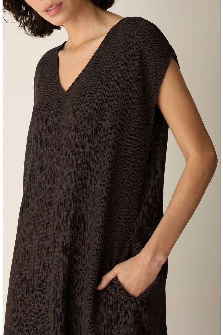 V-Neck Crinkle Midi Dress, Alternate, color, TRUFFLE