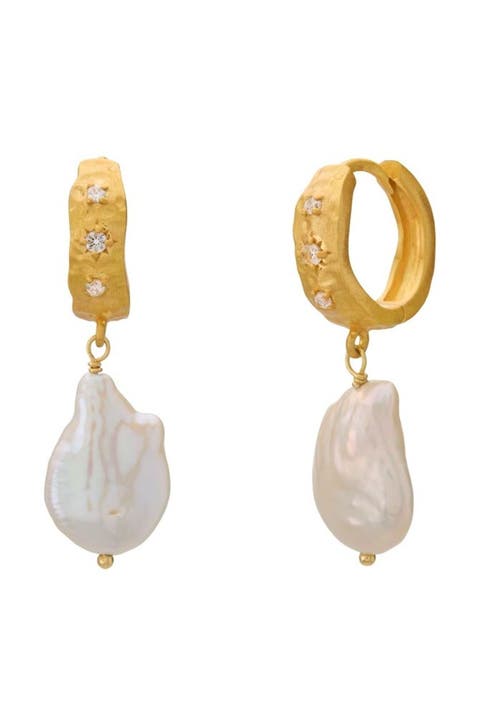 Cosmic Love Medium Earring With Pearl