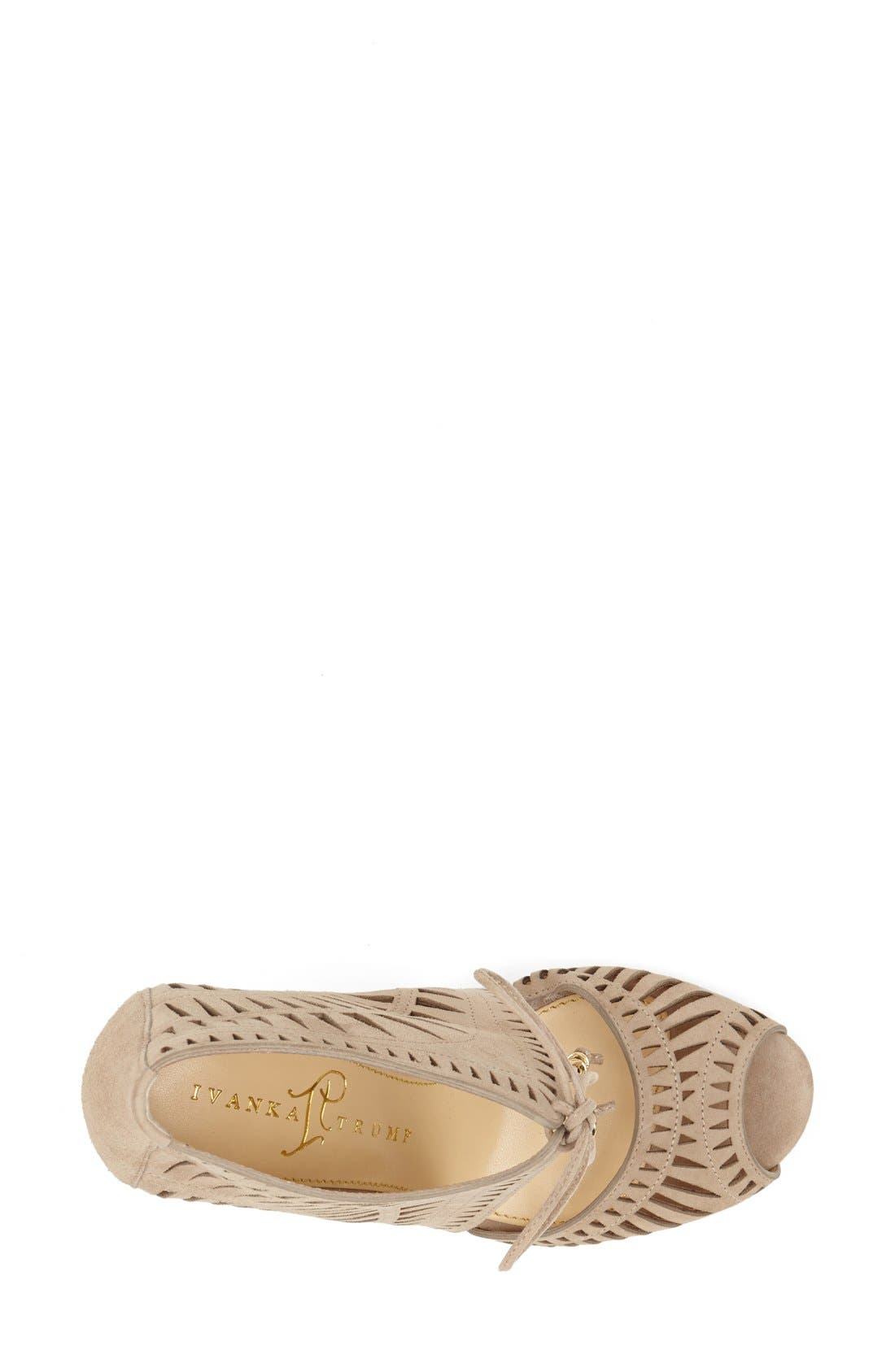 'Delfino' Sandal, Alternate, color, NATURAL SUEDE