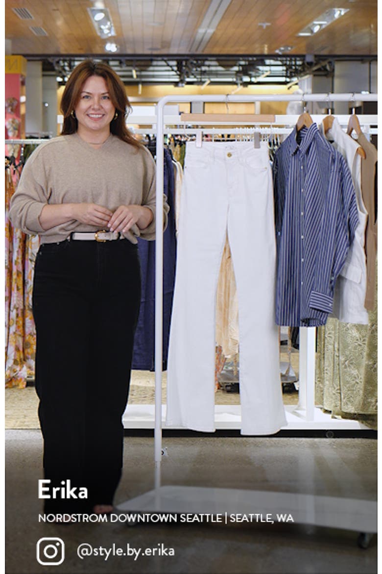 Le High Flare Jeans video