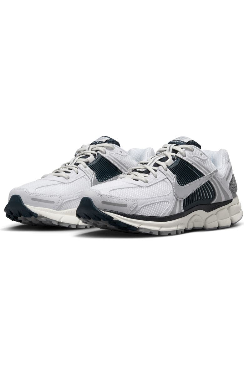 Nike Zoom Vomero 5 Sneaker, Main, color,