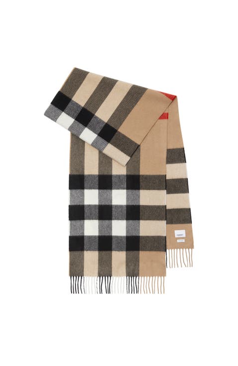 The Large Classic Cashmere Scarf in Check