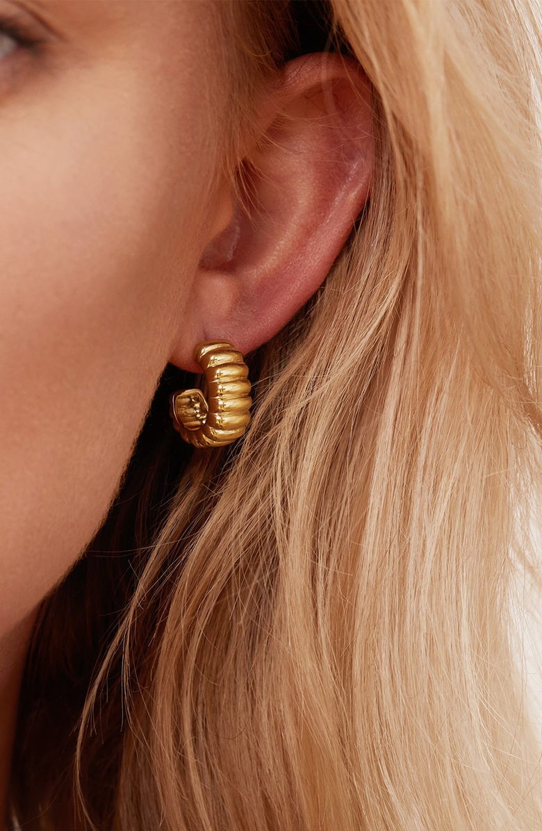 MEJURI Bold Fluted Hoops, Alternate, color, 18K Gold Vermeil