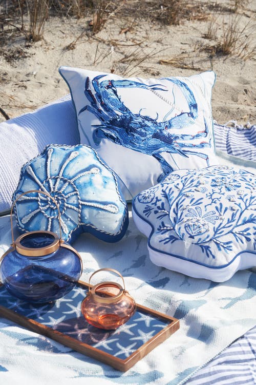 C & F Home C&f Home Chinoiserie Shell Graphic Print Embellished Woven Shaped Throw Pillow, 17" X 19" In Blue