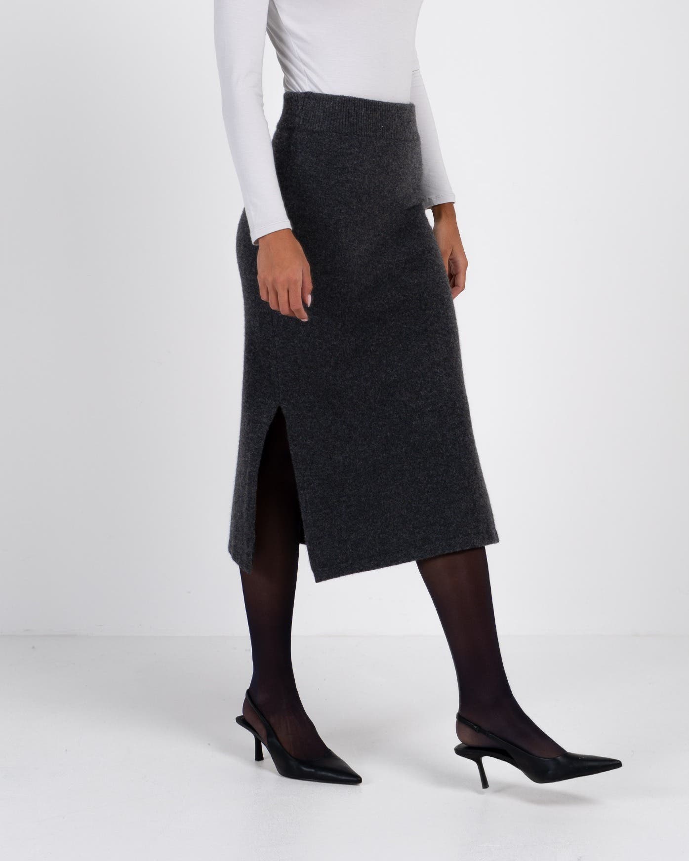 selected Charcoal Marl
