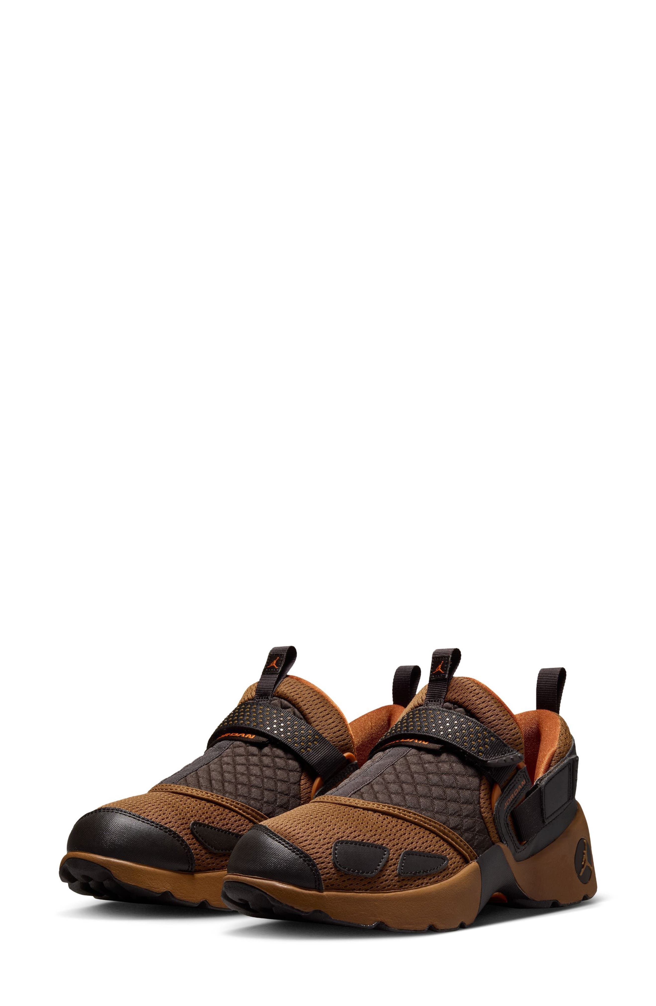 Trunner LX Sneaker, Main, color, 200 LTBTTN/DSTORG