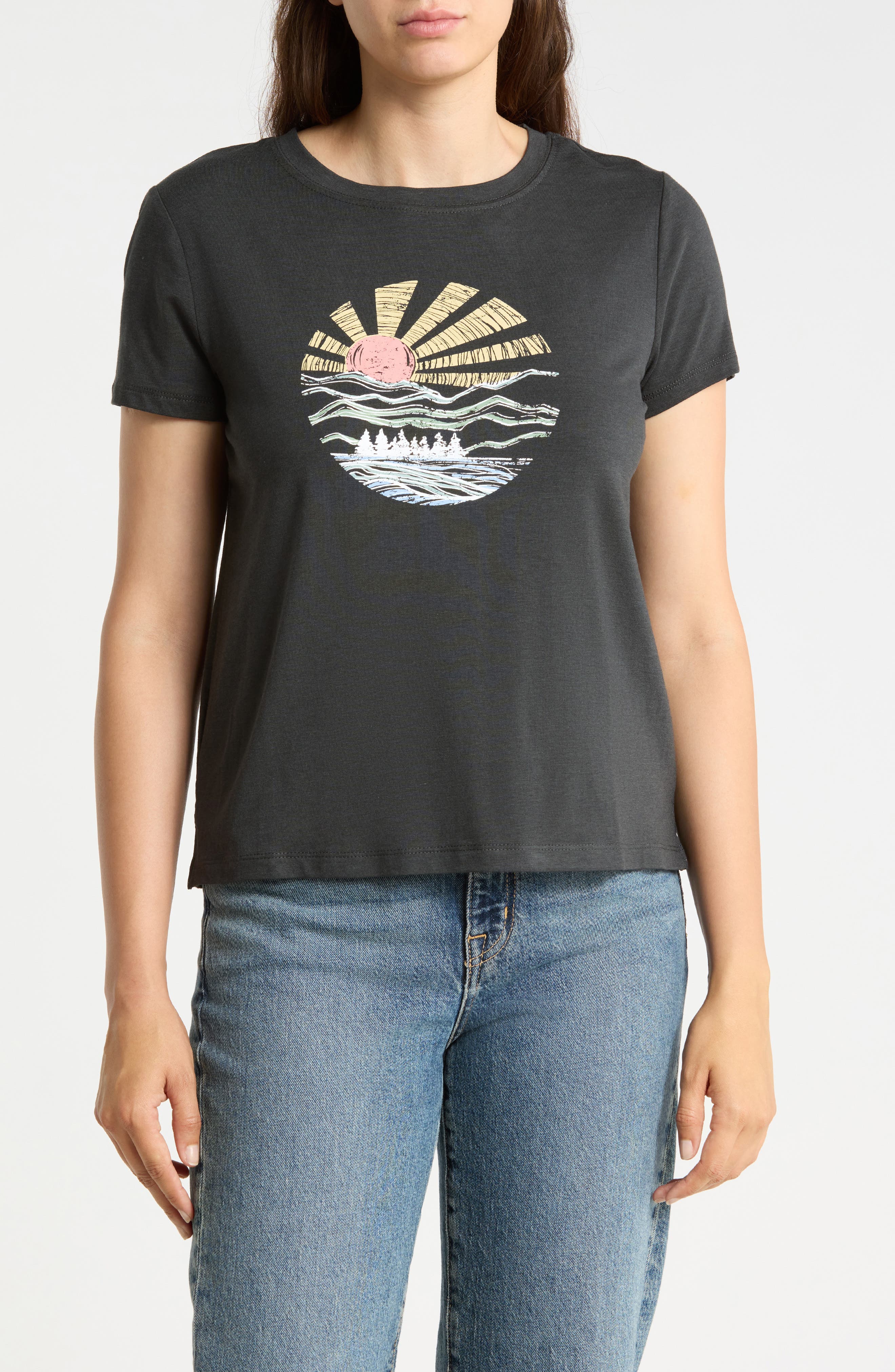 Julia Graphic T-Shirt