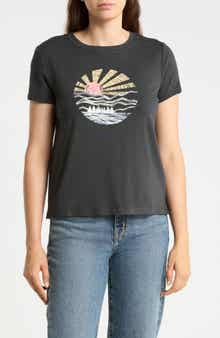 Julia Graphic T-Shirt
