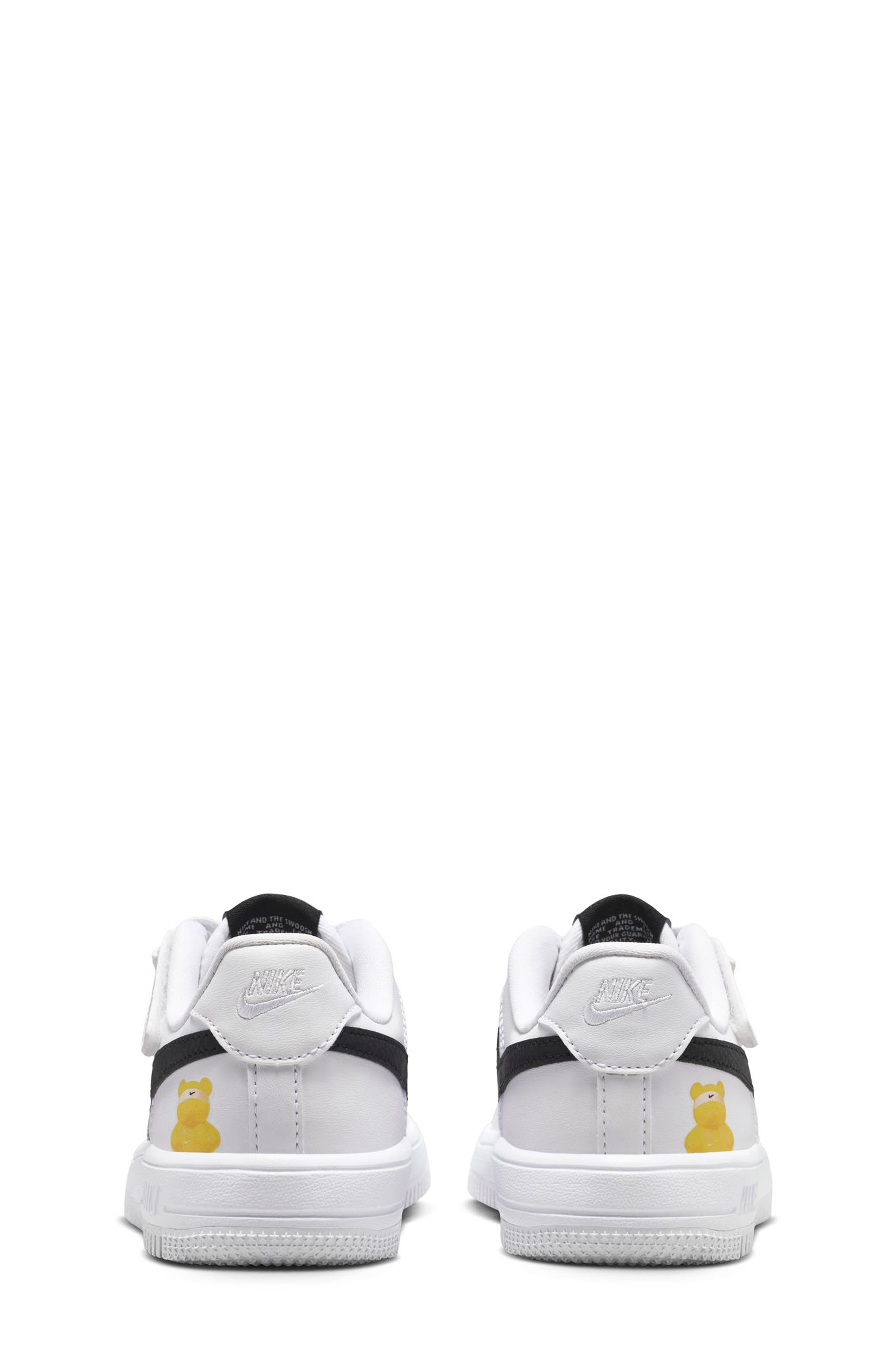 Nike Kids' Force 1 Low EasyOn Basketball Sneaker, Alternate, color, White/ Black