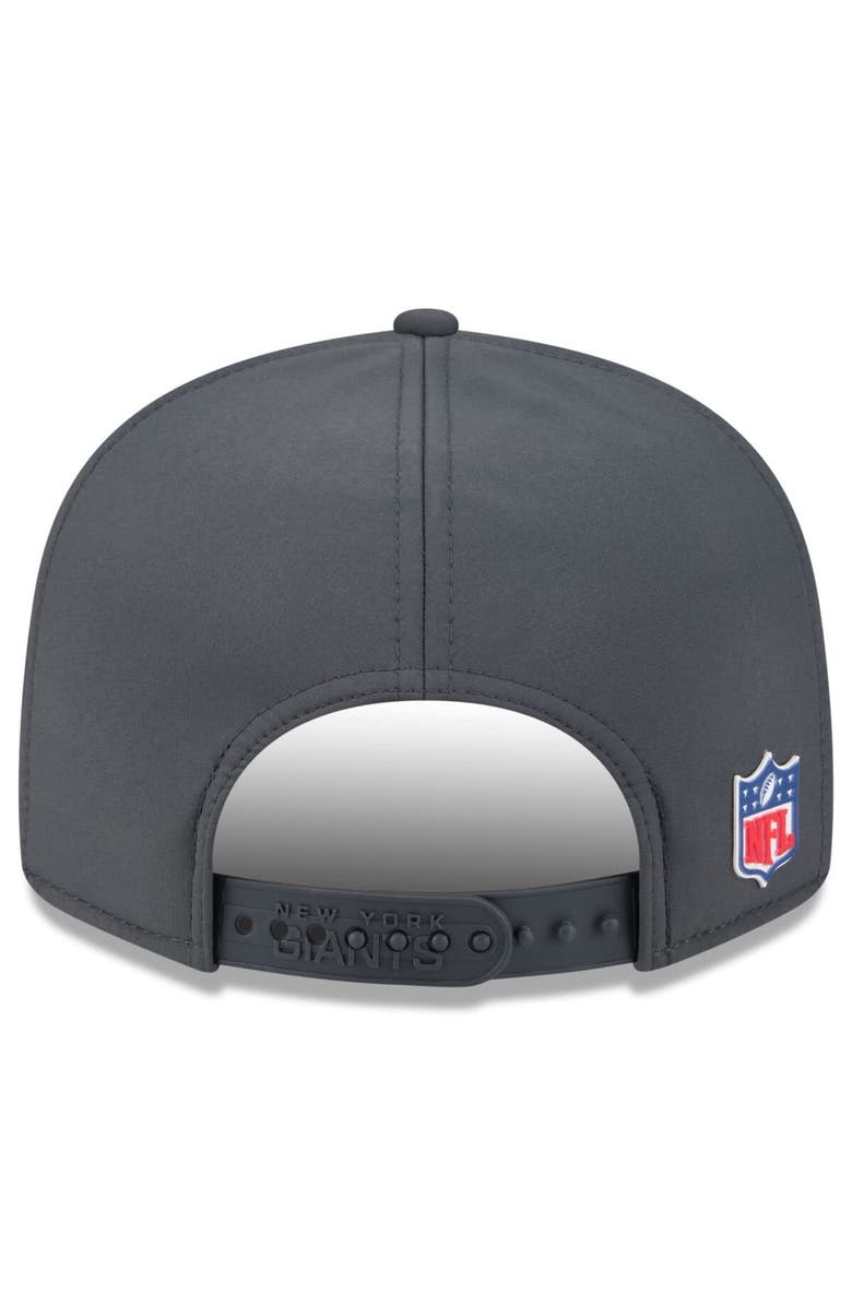 New Era Men's New Era Charcoal New York Giants 2025 Sideline Cold Weather Split Panel 9FIFTY Snapback Hat, Alternate, color, Charcoal